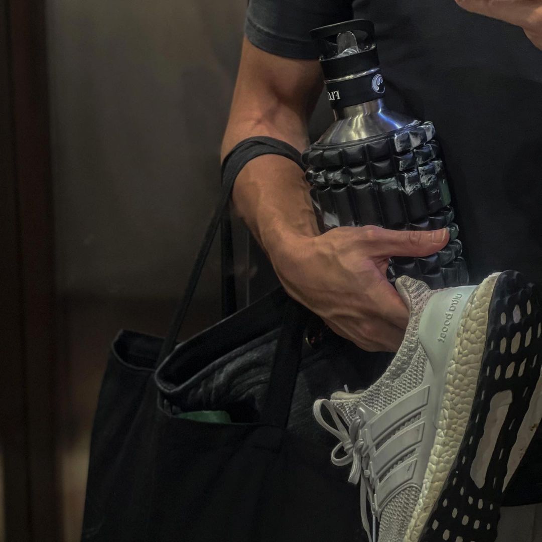 Summer Athlete Essential - Flowstate Foam Roller Water Bottle