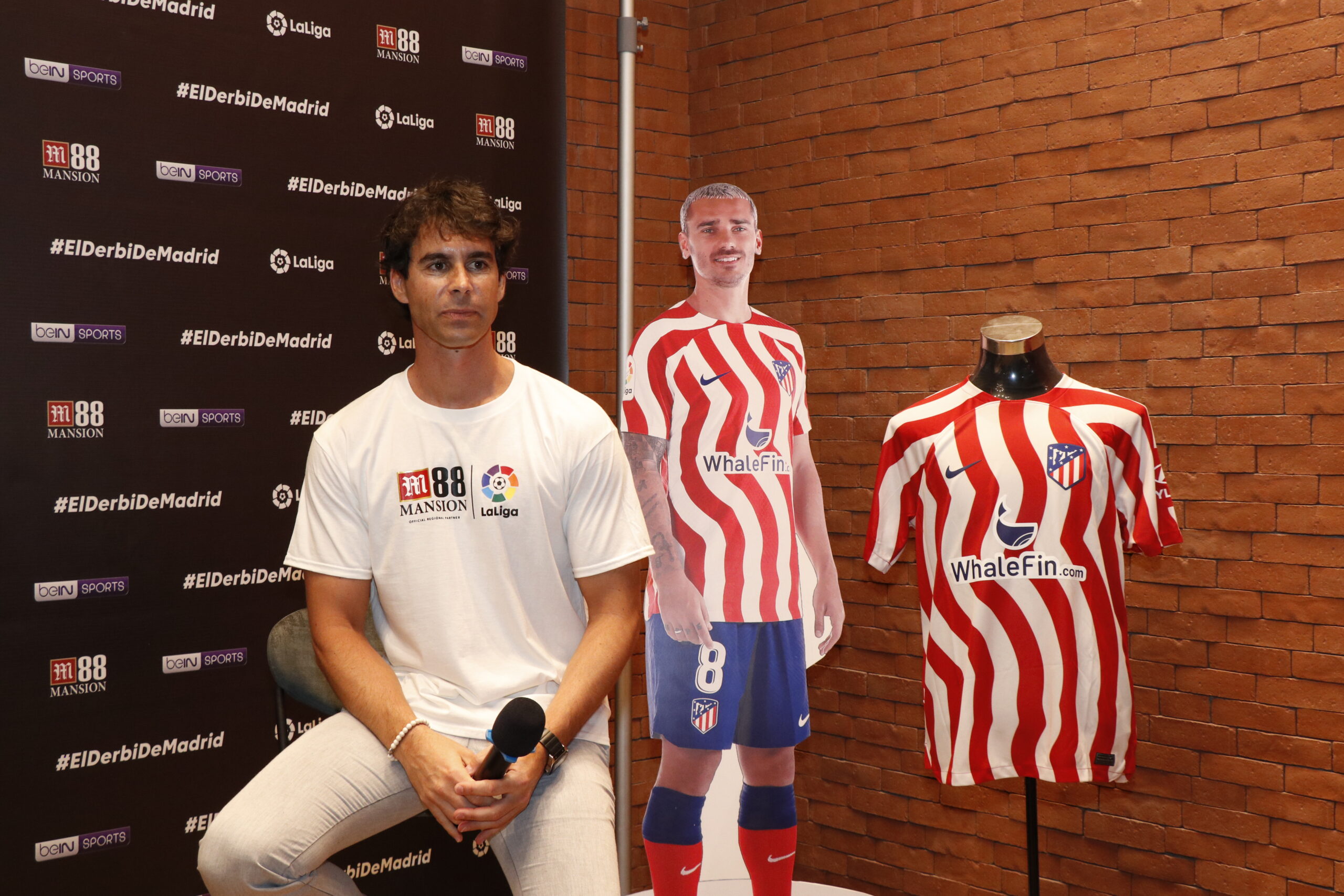 Tiago Mendes visits the Philippines as a LaLiga Ambassador
