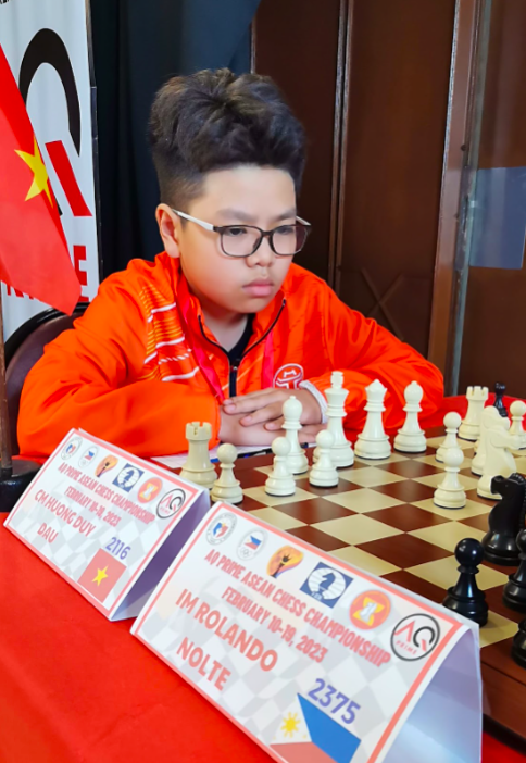 CM Huong Duy Dau battles PH veteran IM Rolando Nolte at the AQ Prime ASEAN Chess Open 2023