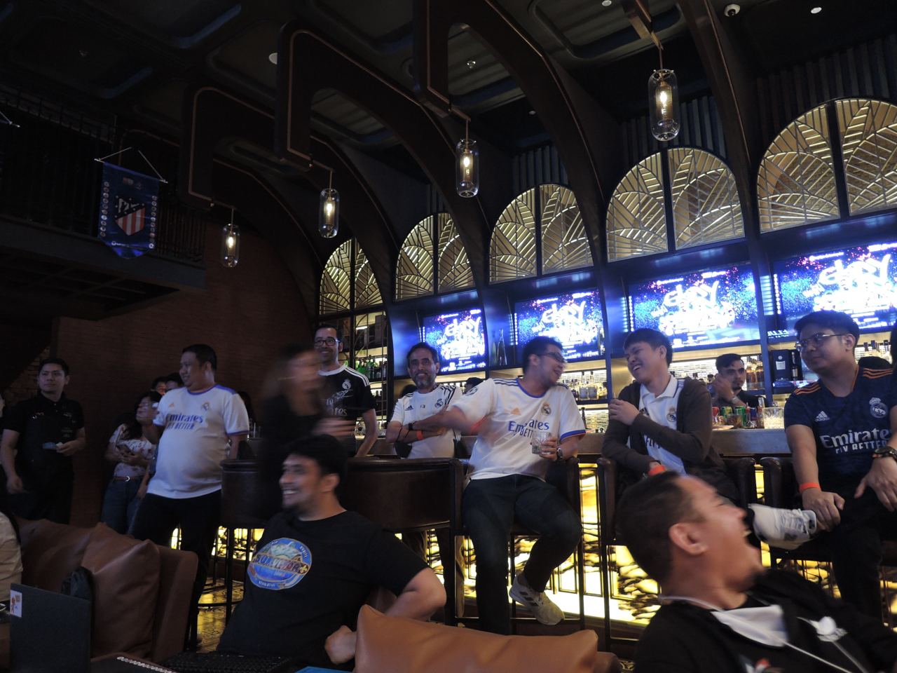 Filipino football fans enjoying El Derbi de Madrid in Mansion Sports Bar & Lounge