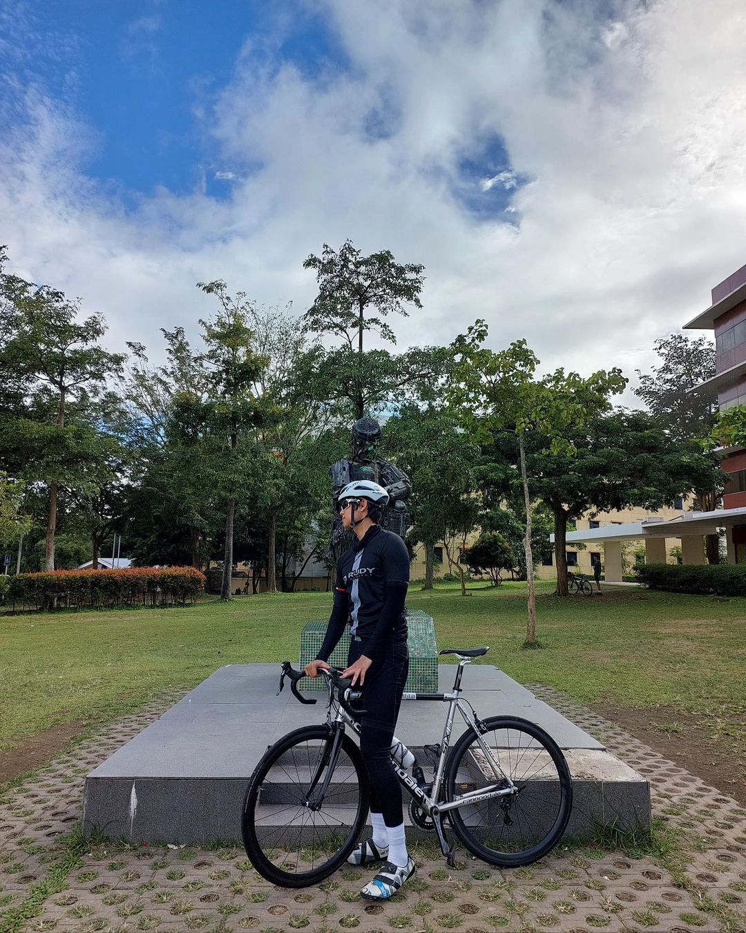 Donny Pangilinan Bike