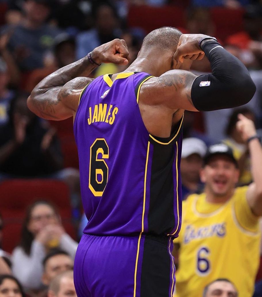 338762093_256514416831791_5238279520297652750_n - the game Highest NBA Jersey Sales LeBron James