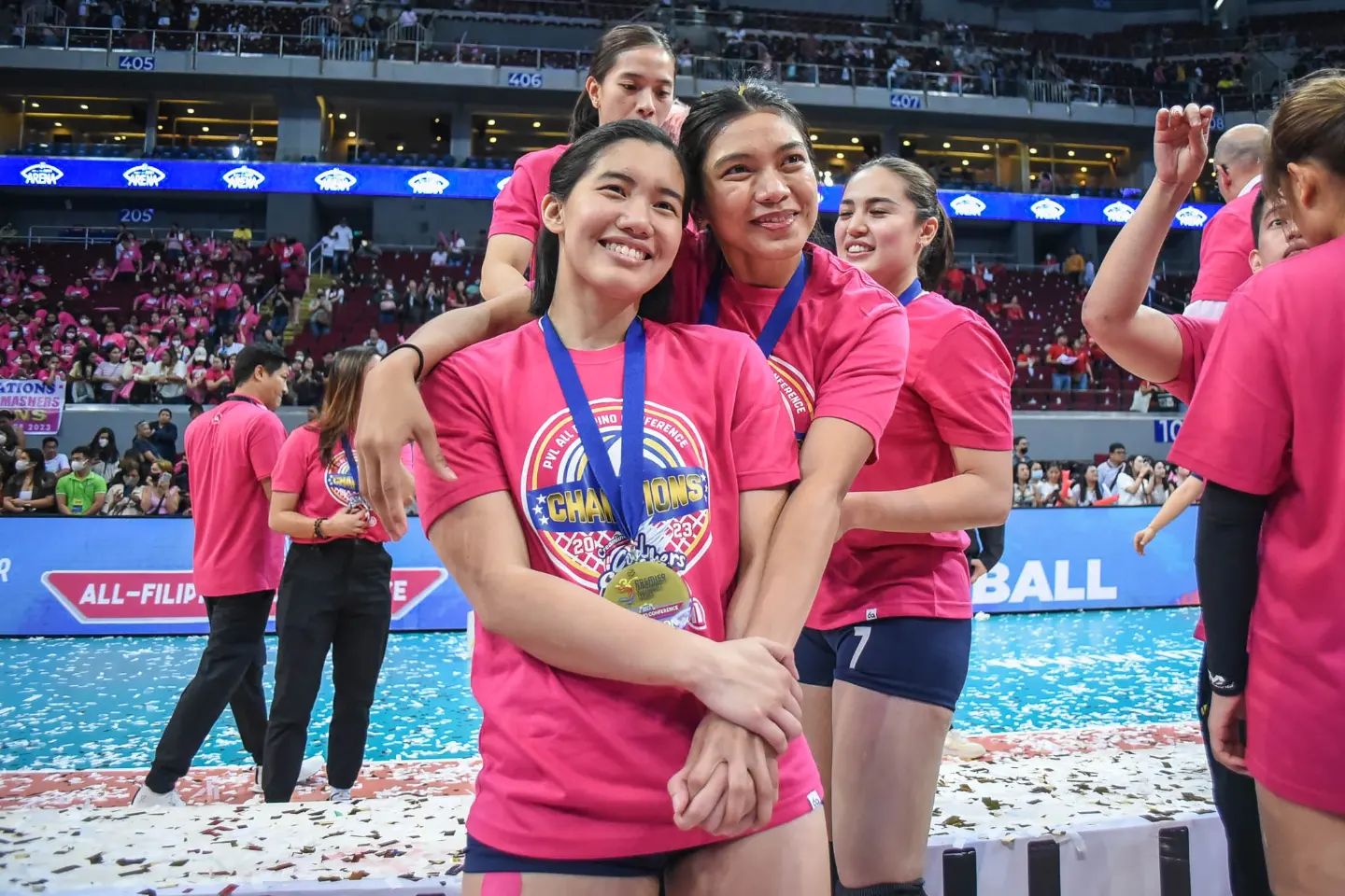 Jia De Guzman with Alyssa Valdez of Creamline Cool Smashers