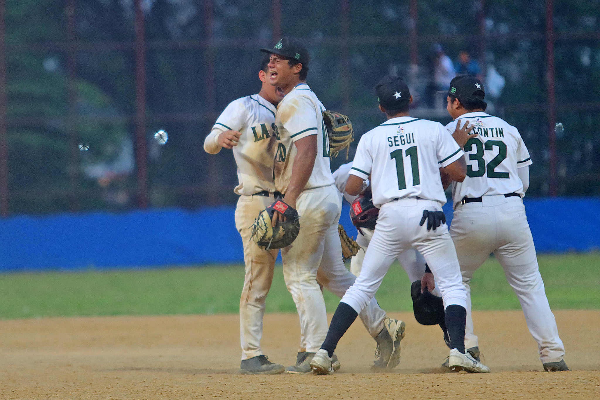 Iggy Escaño winning the UAAP Season 85 Championship