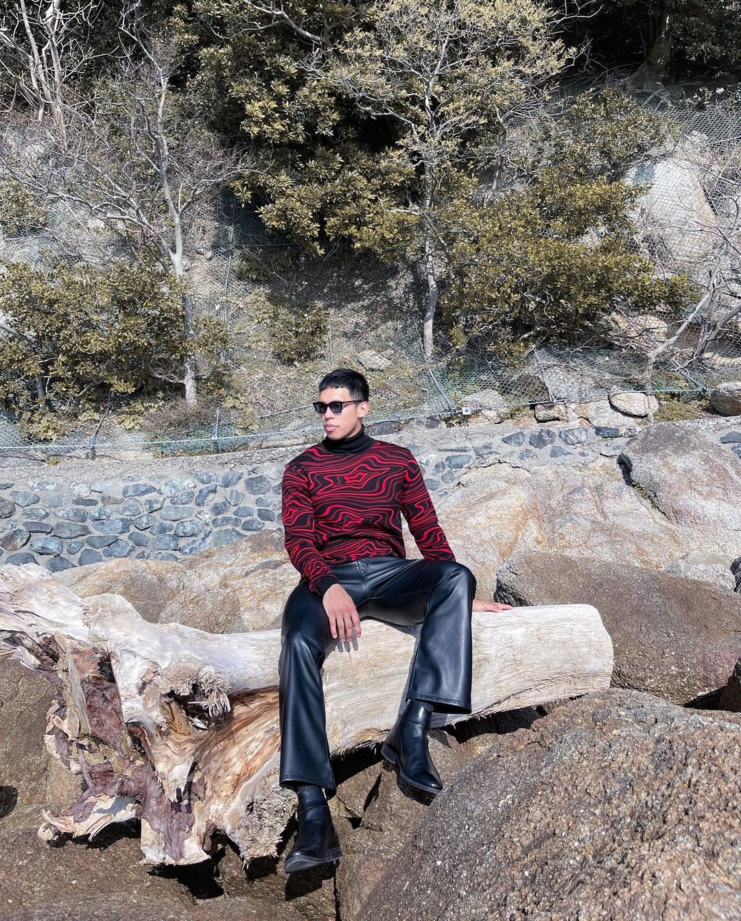 Thirdy Ravena outfit