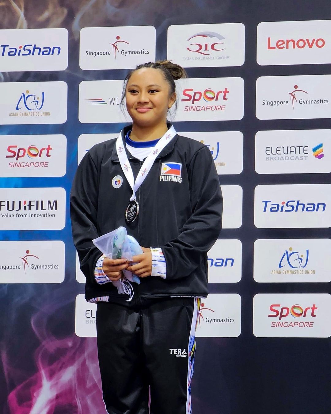 Filipina gymnast Emma Malabuyo