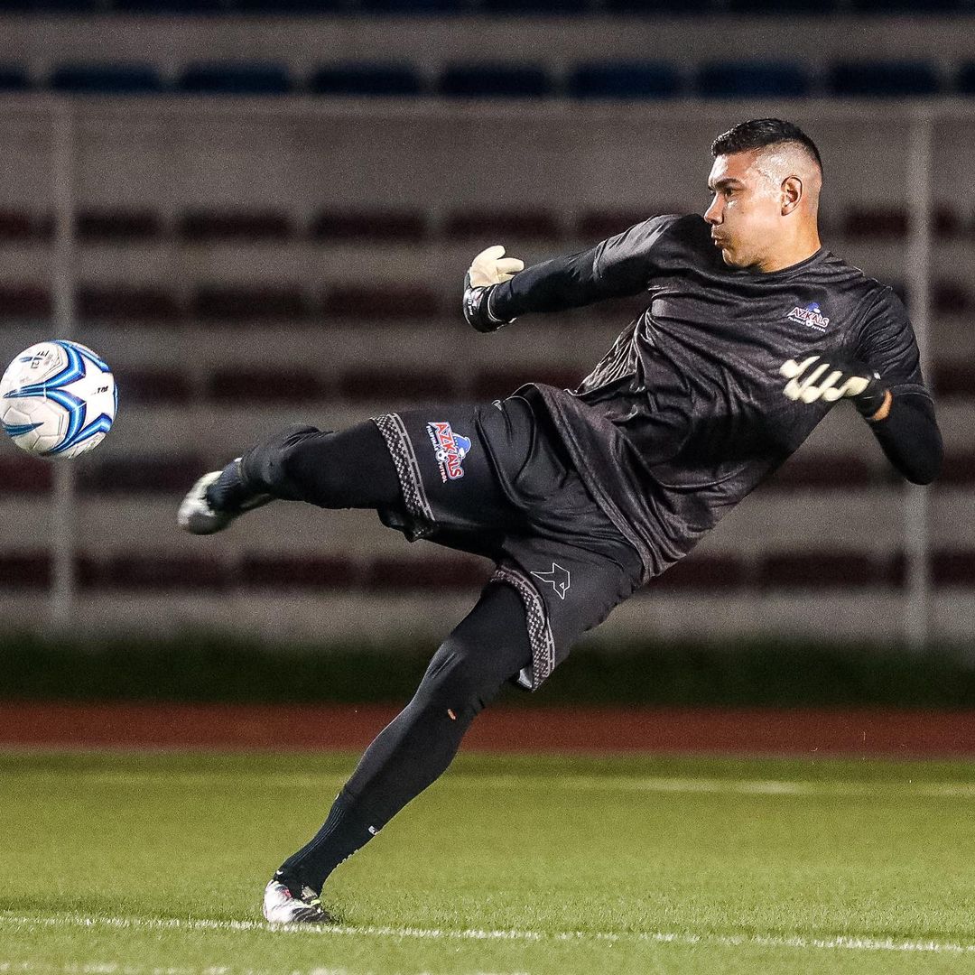 Neil Etheridge playing for the Azkals