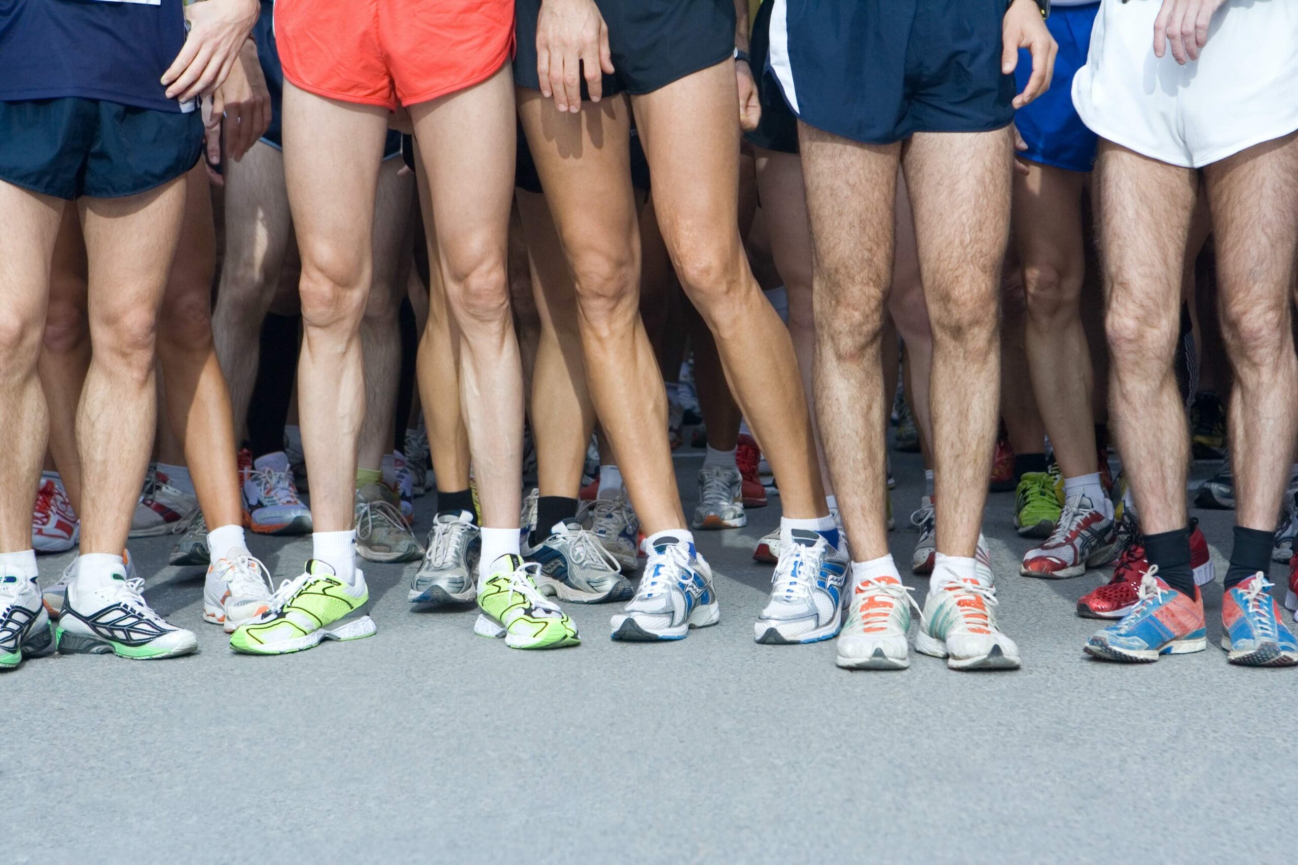 Long-distance running shoes