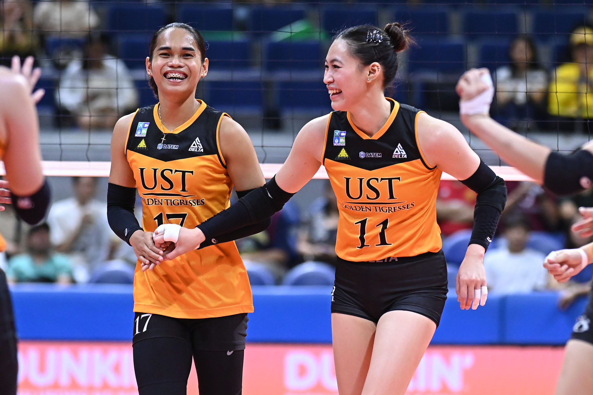 Angge-record - the game UAAP Volleyball: Poyos