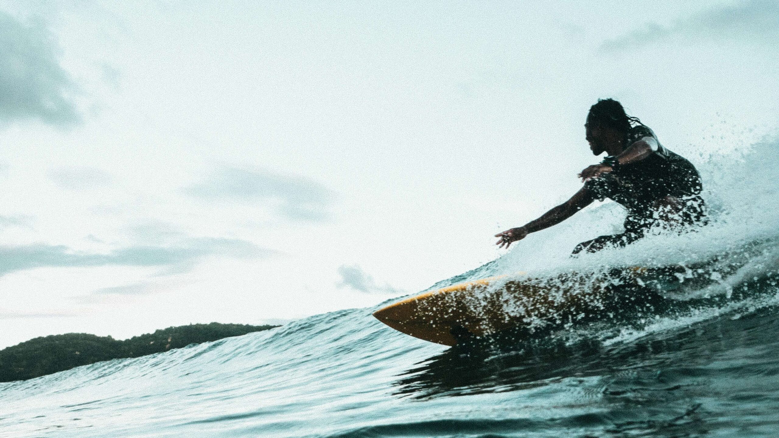 Spots where you can go surfing in the Philippines