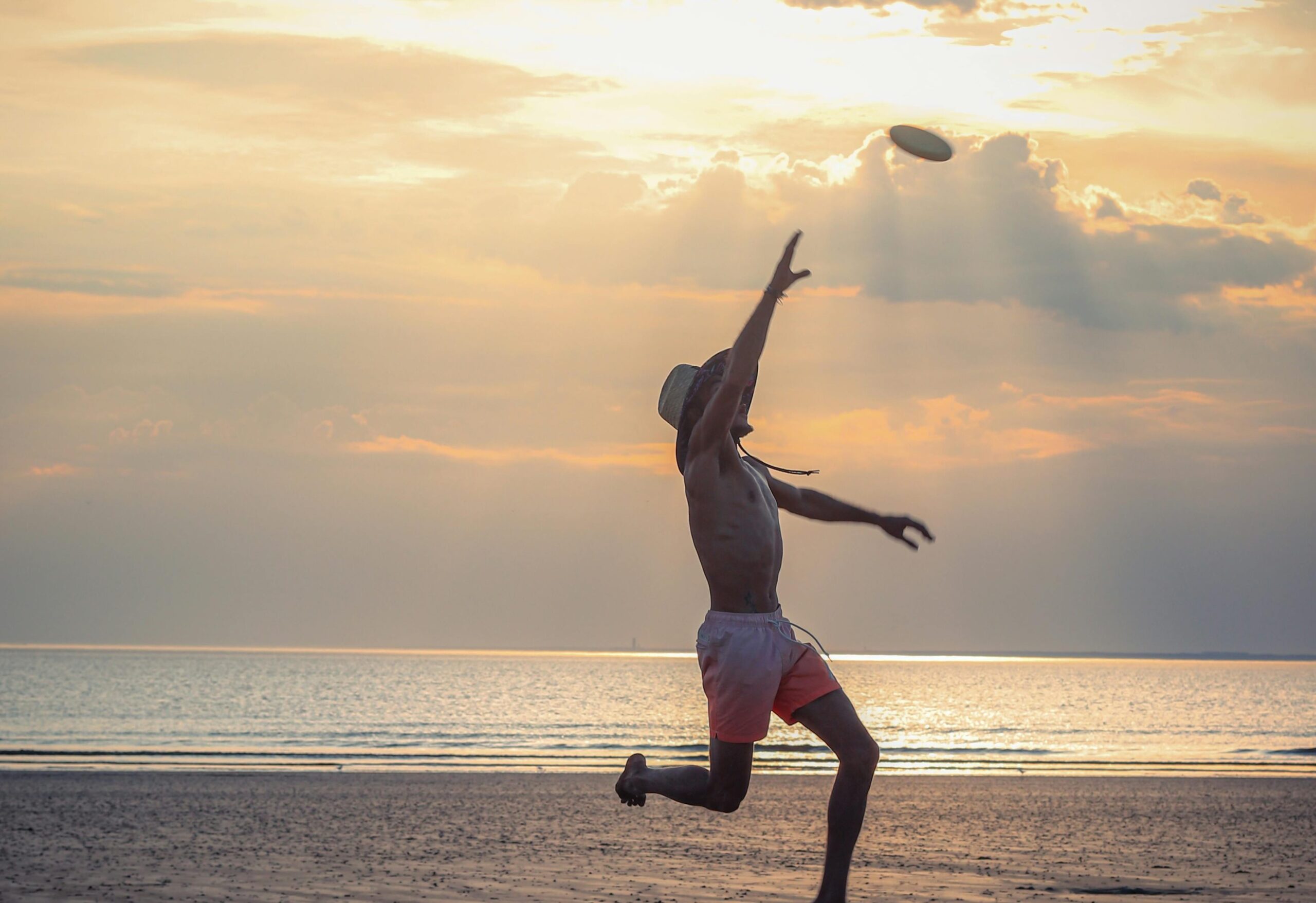 Ultimate Frisbee (beach)