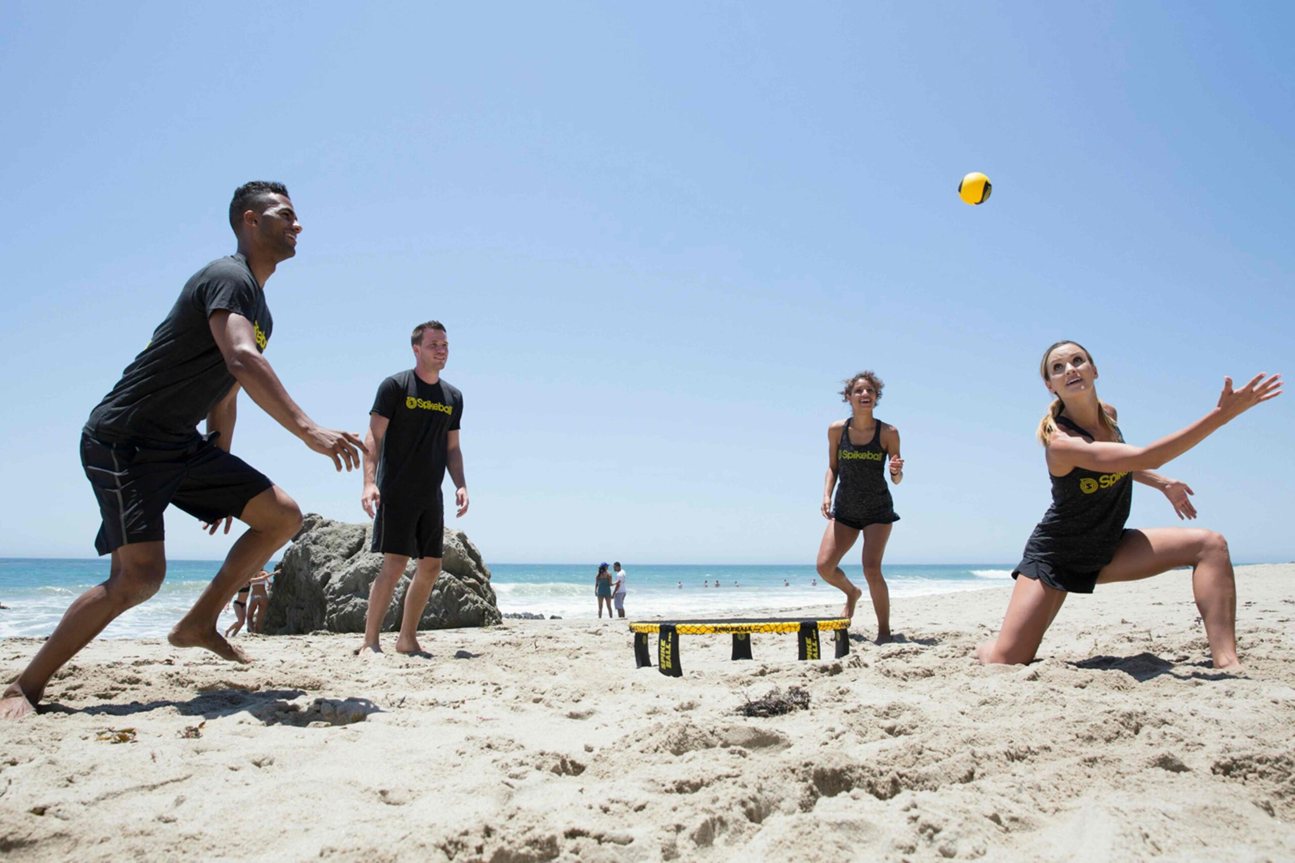 Spikeball (roundnet)