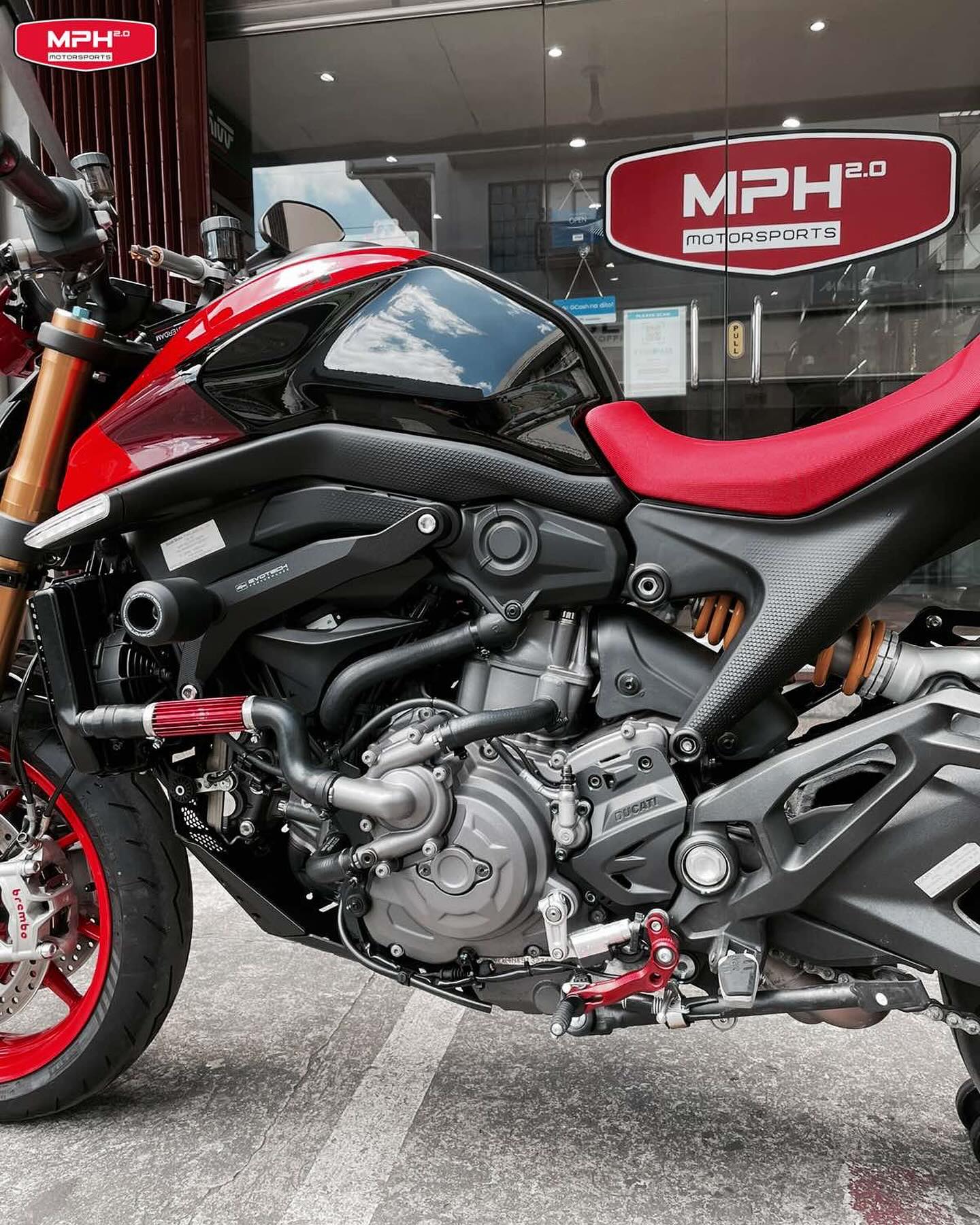 428711412_17994004742550309_5155227432477439677_n - the game Motorbike Stores in Metro Manila Riders Should Check Out: MPH