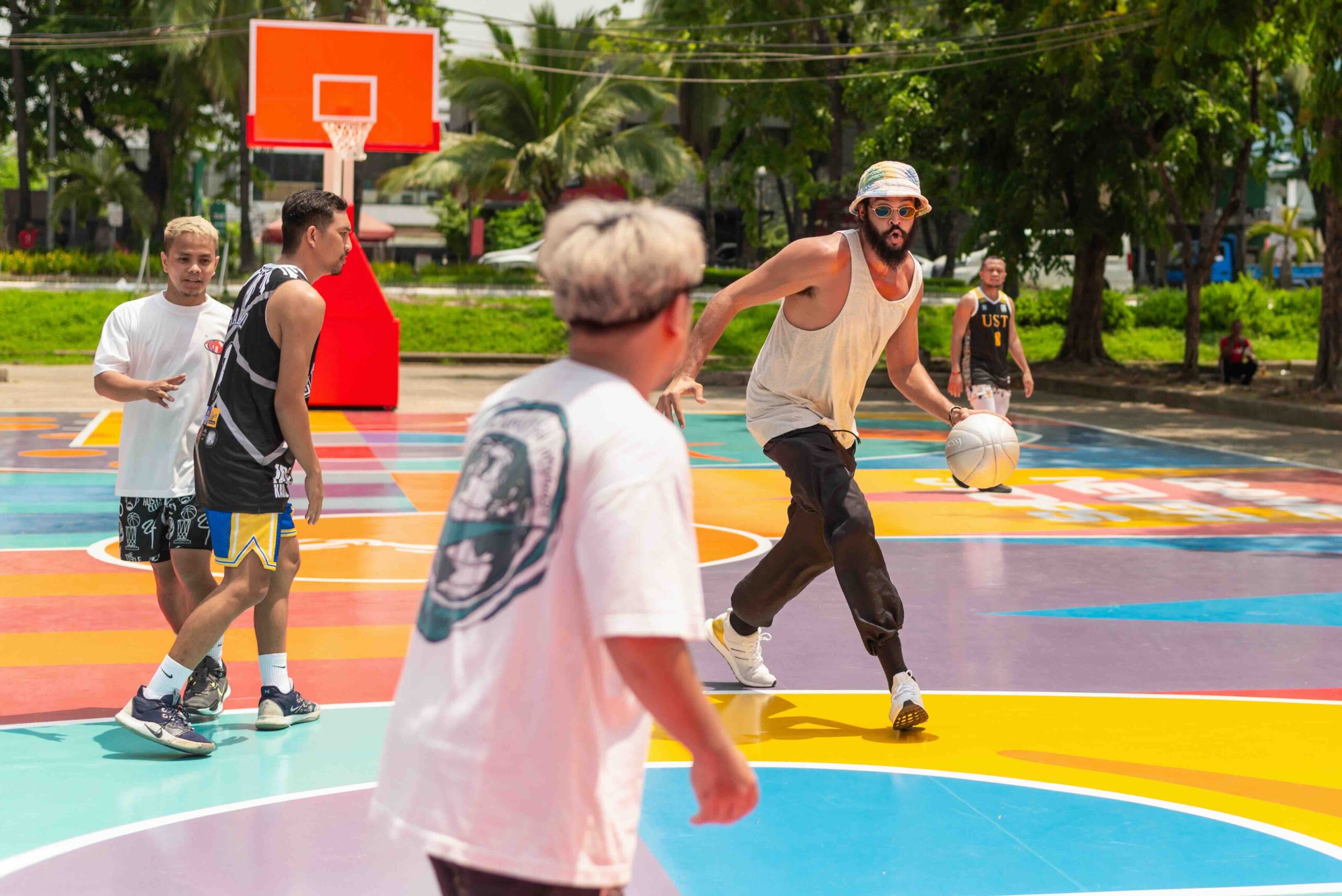 Joakim Noah playing basketball with Filipinos in the CCP Bukaneng Court in Pasay City