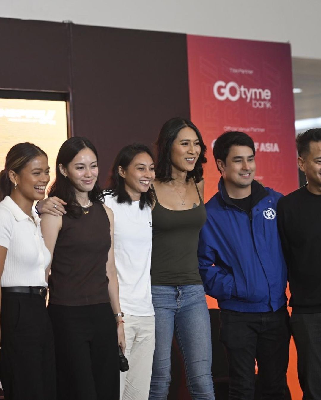 Bianca Bustamante, Agatha Wong, Inna Palacios, Angie Mead King, Marlon Stockinger in the"Race to Inspire" event in Mall of Asia 