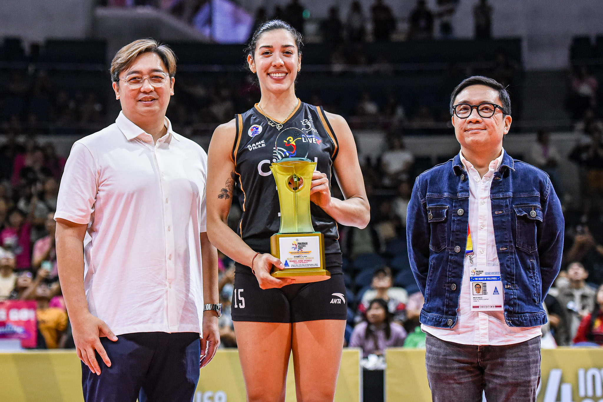 Pvl inv 2024 awarding - mj perez best open spiker-4929 - the game MJ Perez with her Best Outside Spiker Award