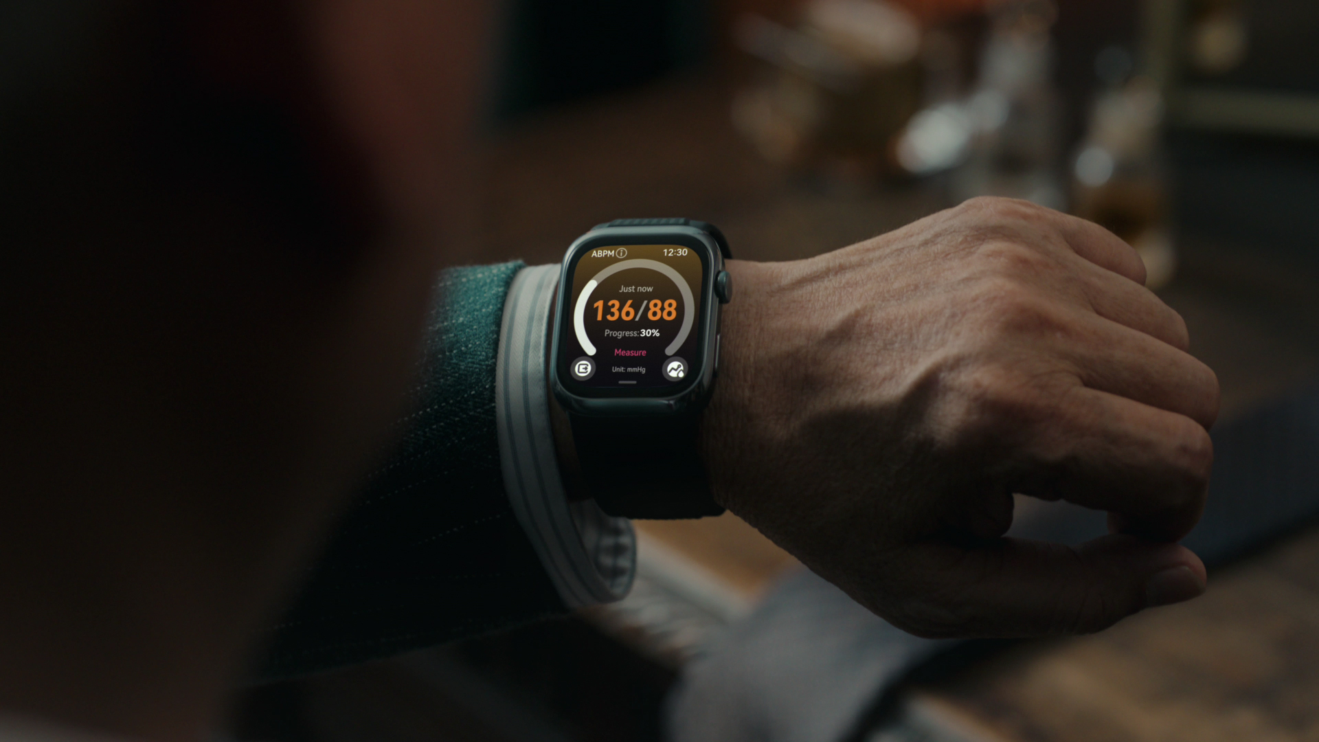 Smartwatches with unique fitness and health features: HUAWEI Watch D2