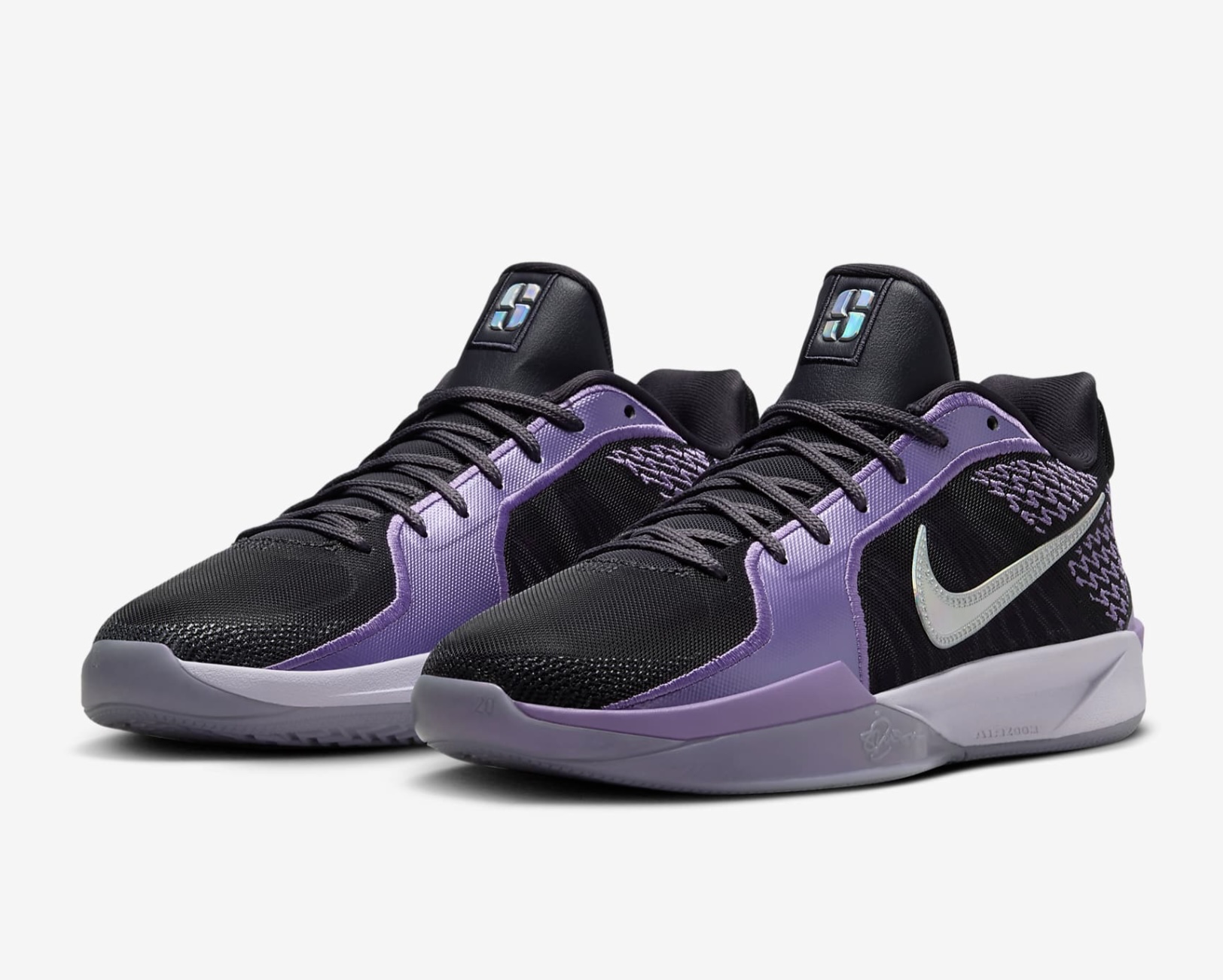 Screenshot - the game NBA Shoes: Nike Sabrina 2 in Colour Vision
