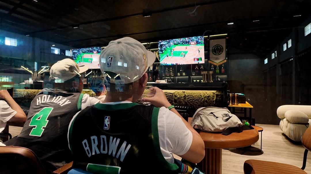 Gameville Ball Park sports bar in Mandaluyong