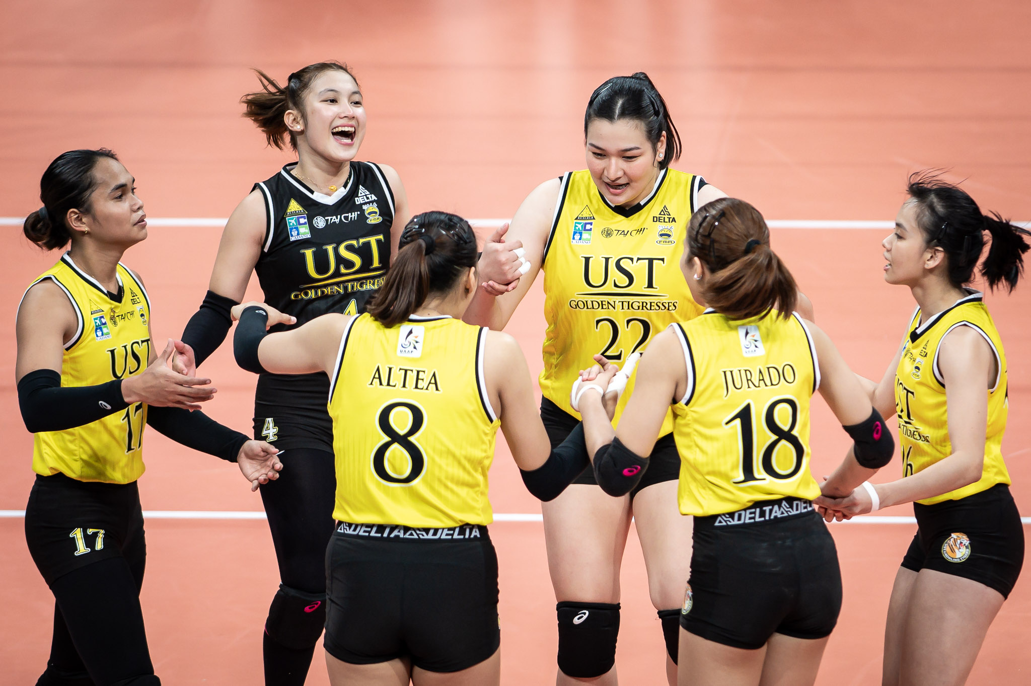 A shot of UST captain Detdet Pepito