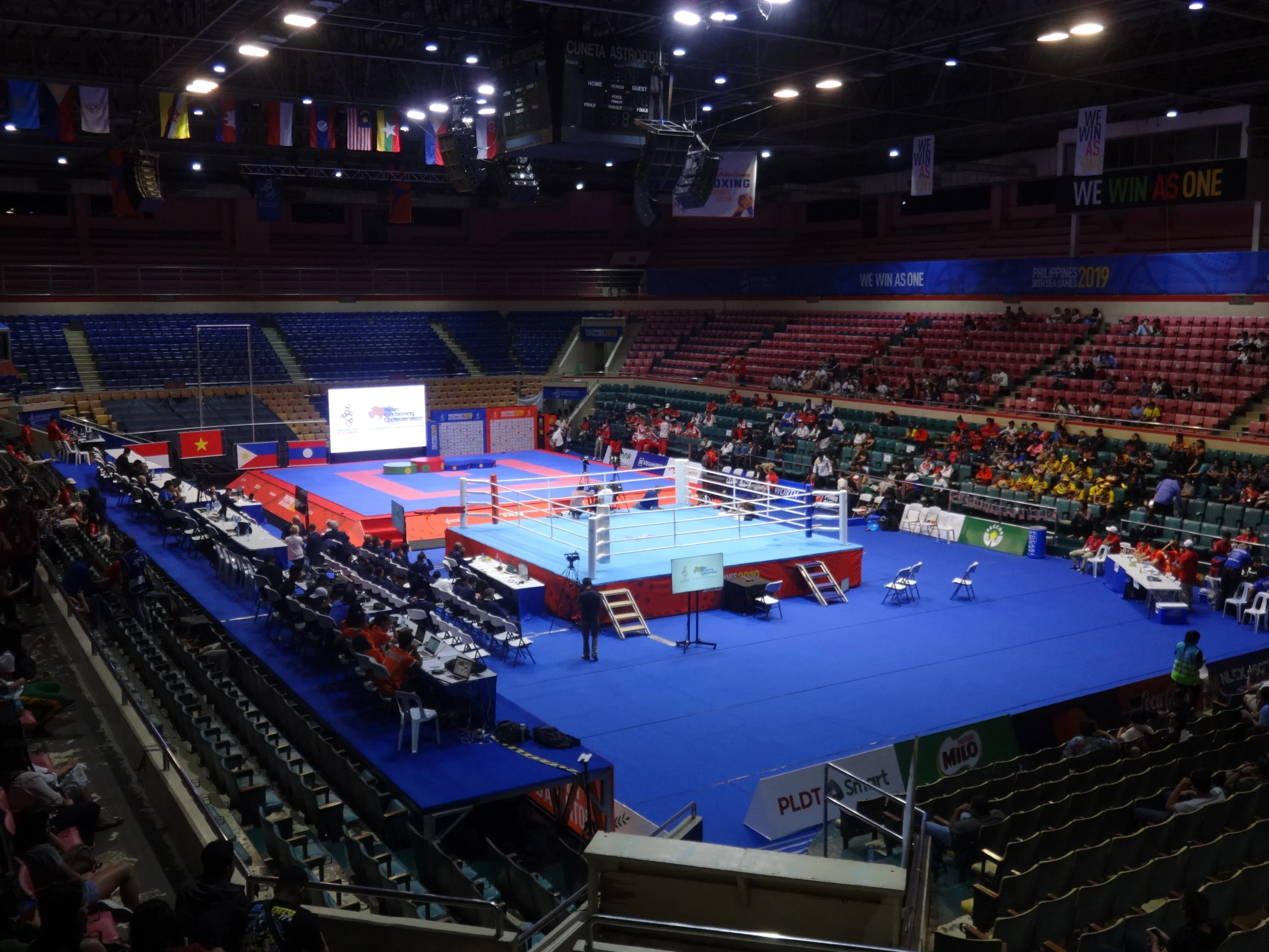 5 Historic Events in the Cuneta Astrodome
