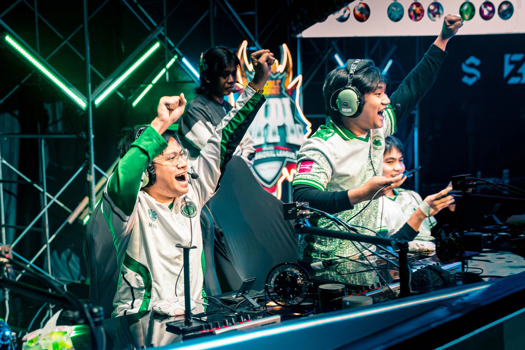 The Momentum is Back for Team Falcons’ Pheww