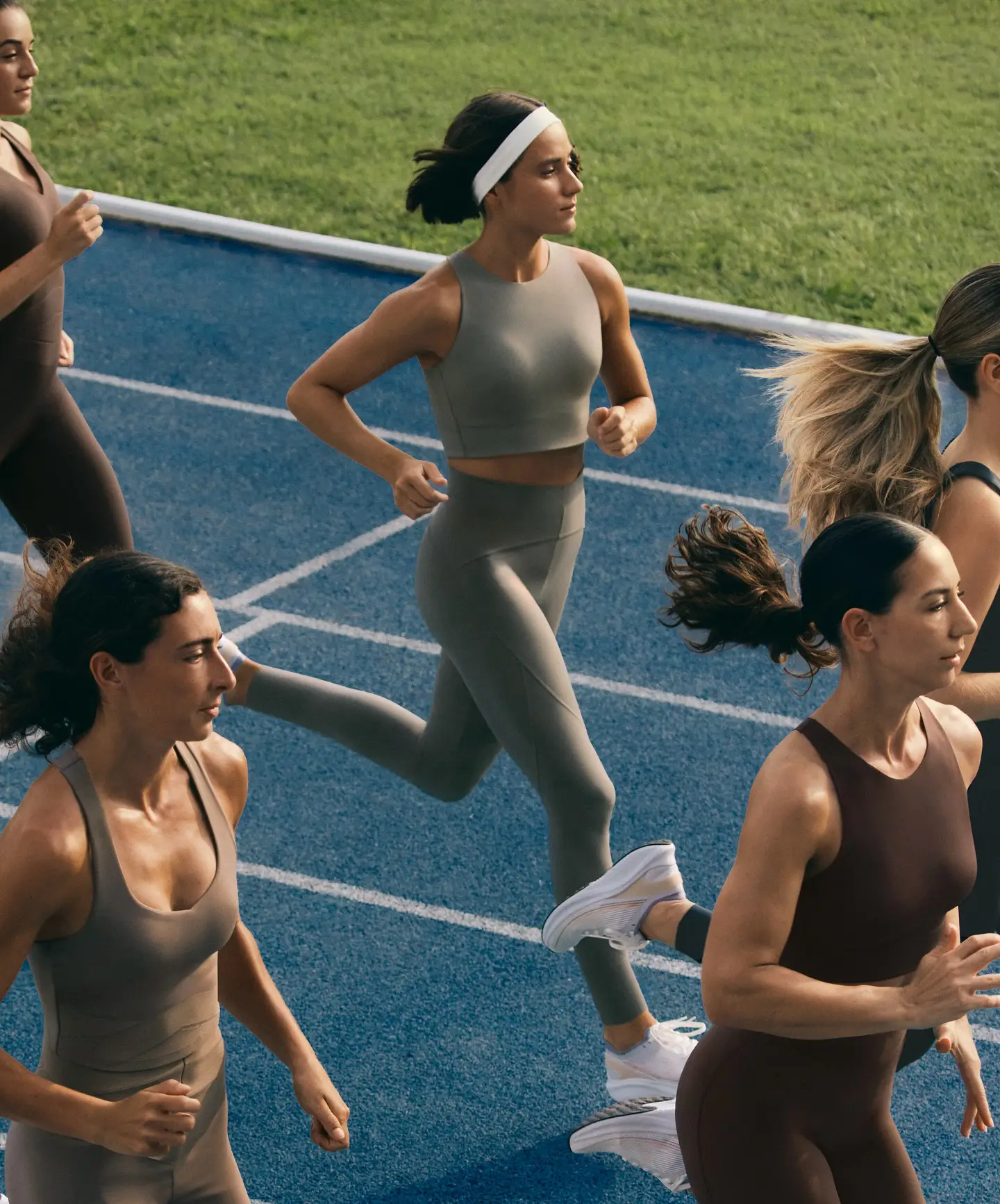 The game 2025 october in-article oysho - the game Atheisure or activewear clothing brands: oysho