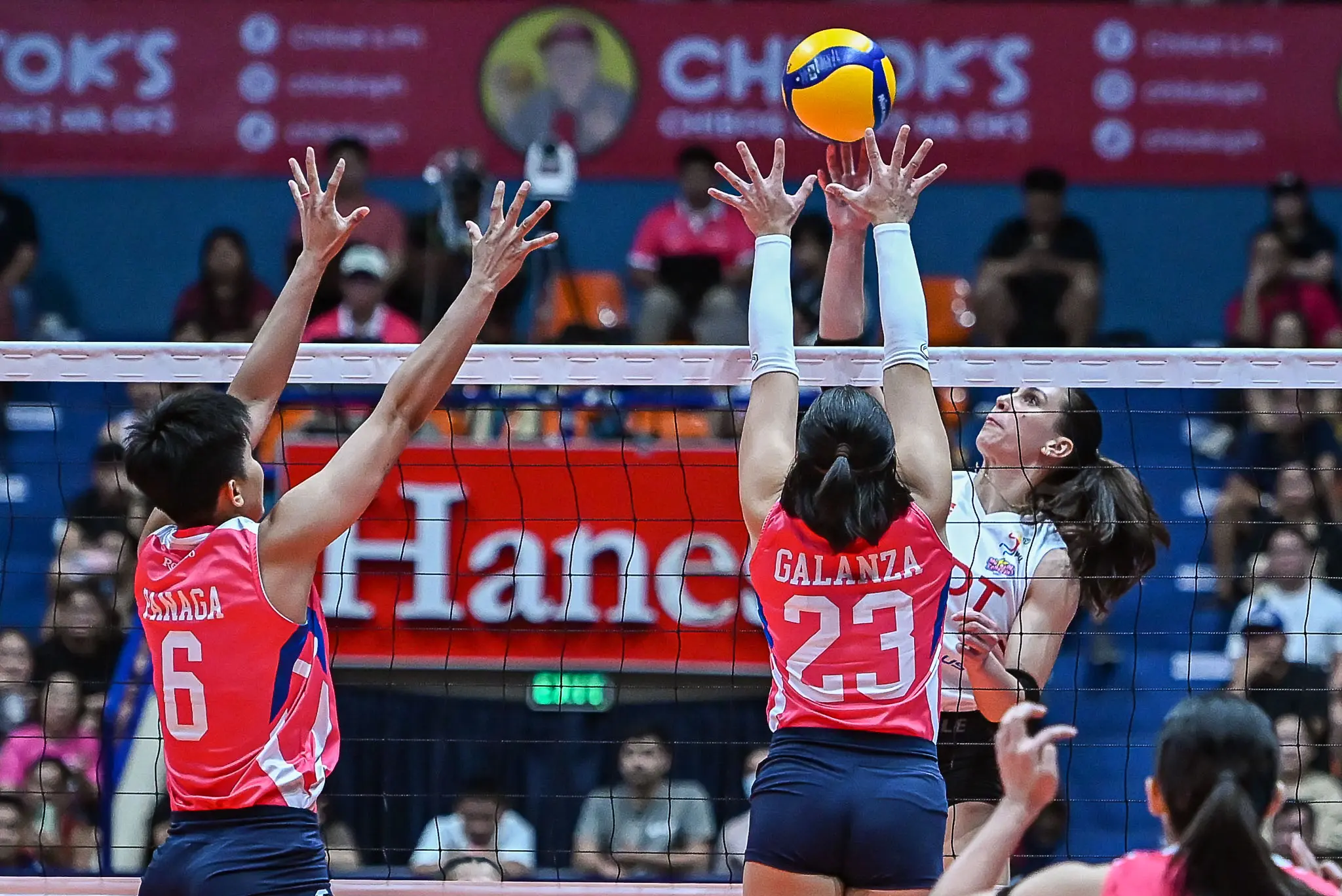Pvl afc 26 creamline vs pldt - savi davison-1942 - the game