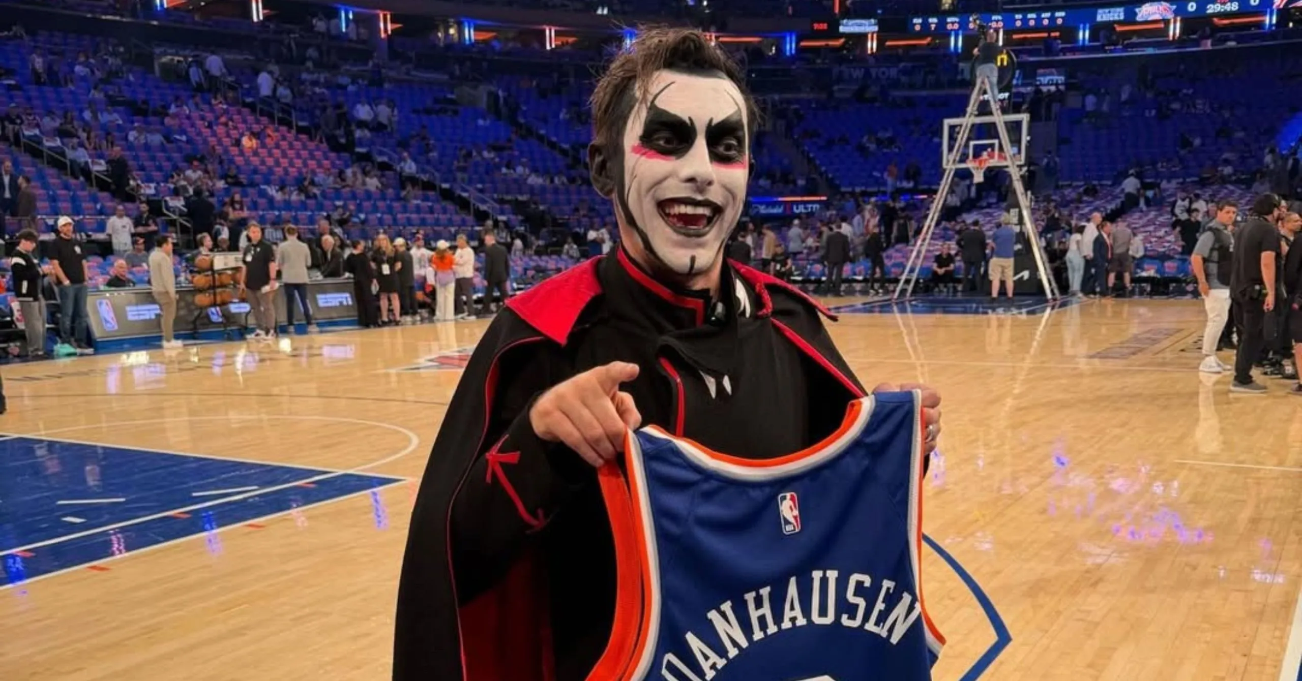 Danhausen at a New York Knicks game.