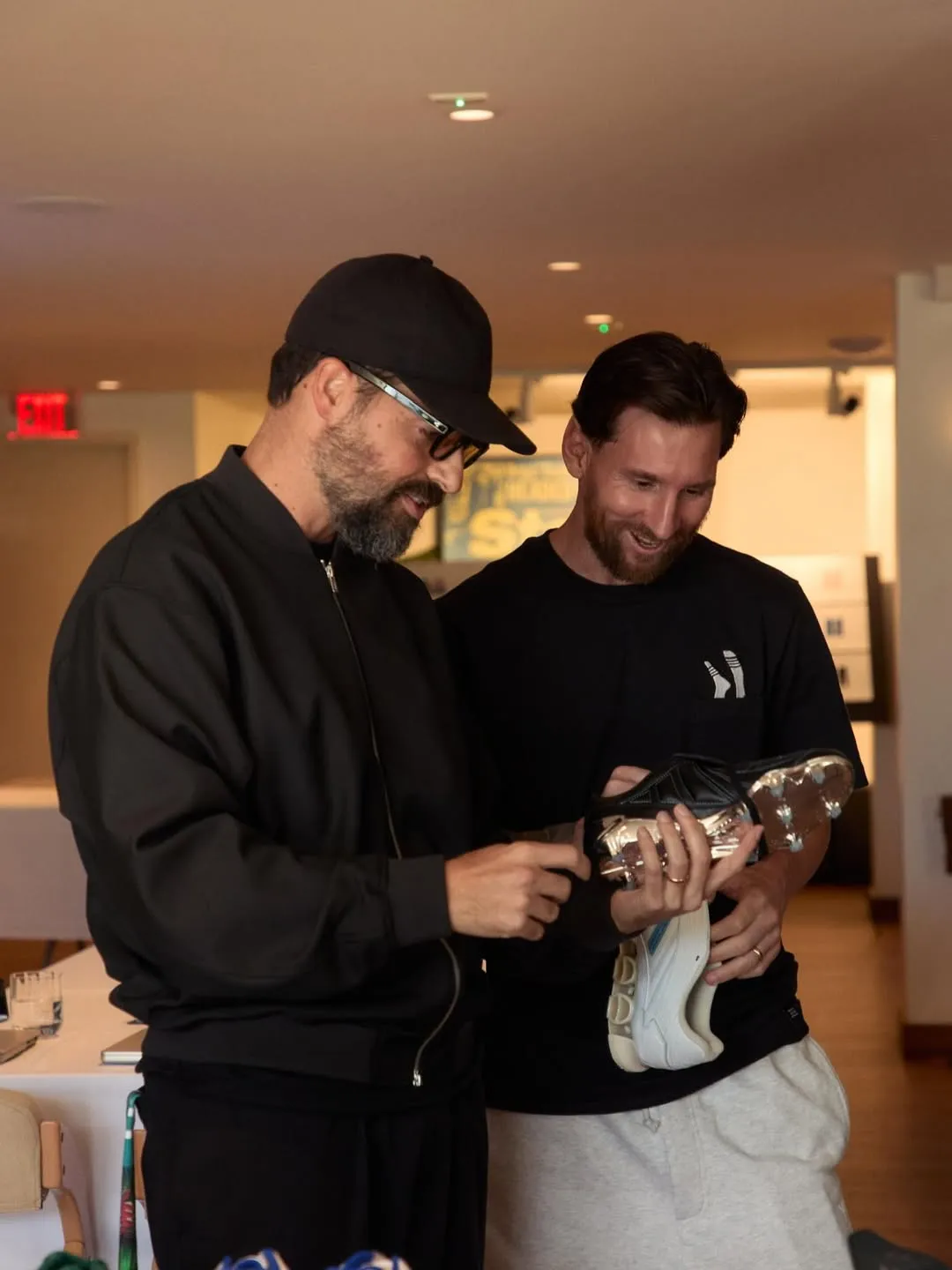 Messi-ronnie-fieg - the game Kith CEO Ronnie Fieg with Lionel Messi.