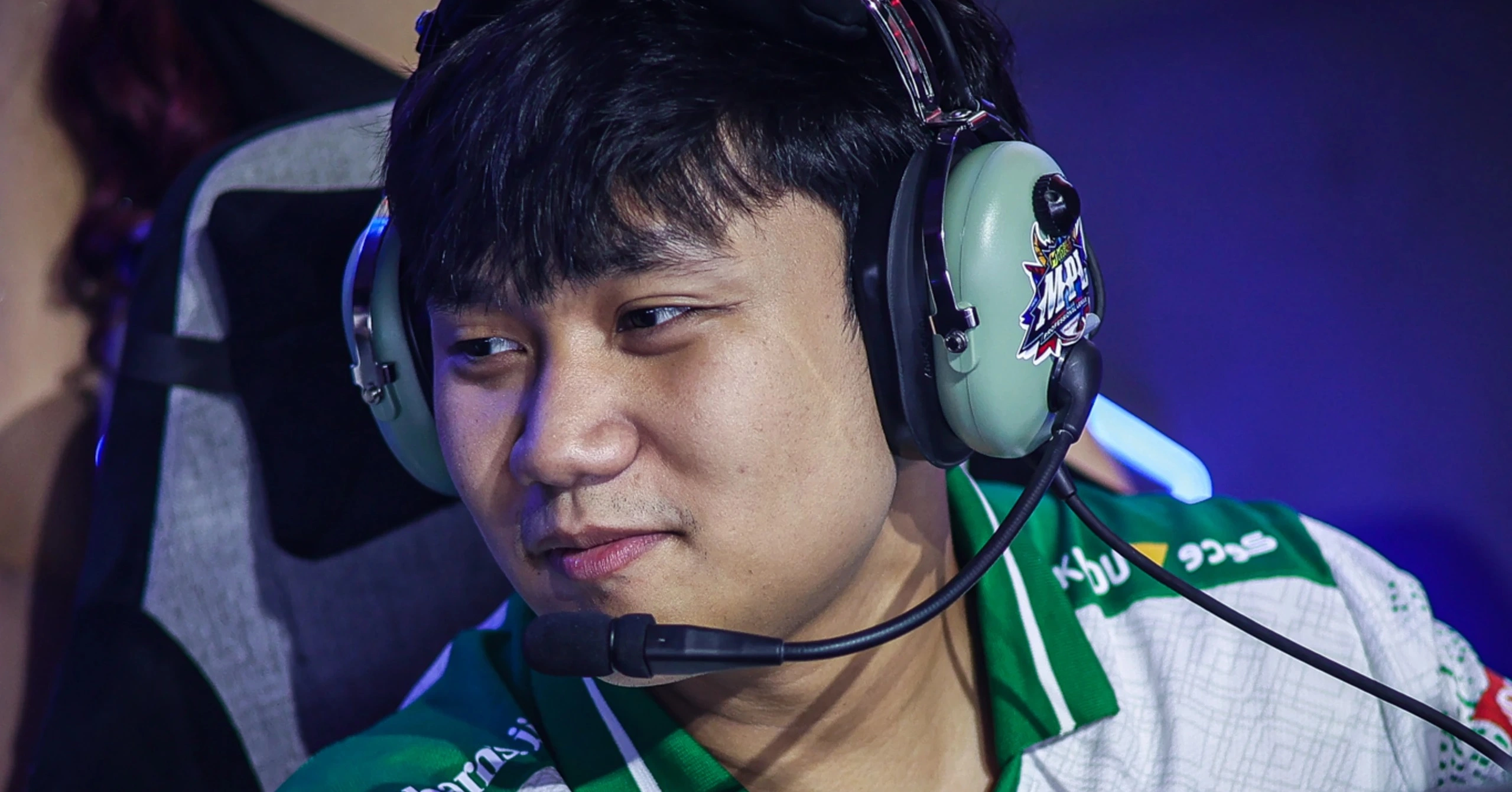 Owgwen is Beyond Satisfied with Team Falcons’ Regular Season