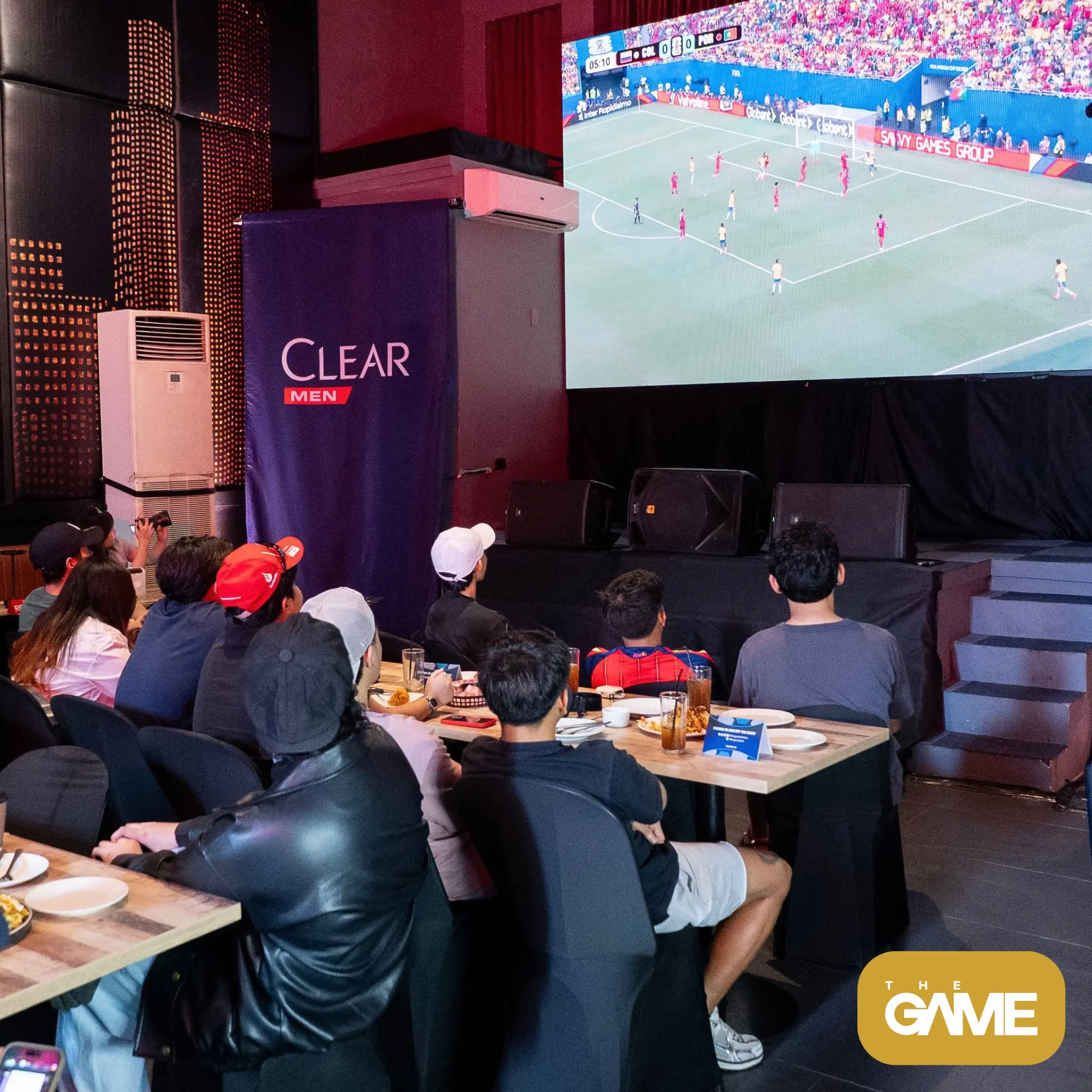 Clear-men-thegame-huddle - the game