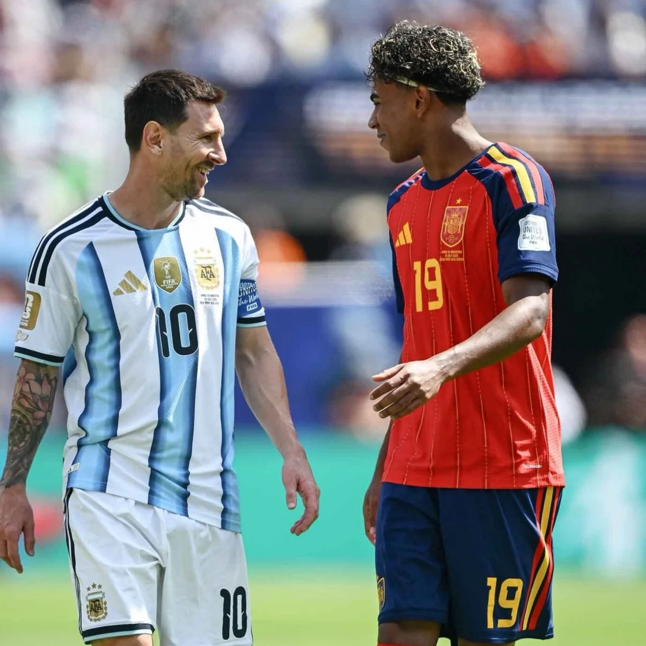 Lionel Messi and Lamine Yamal